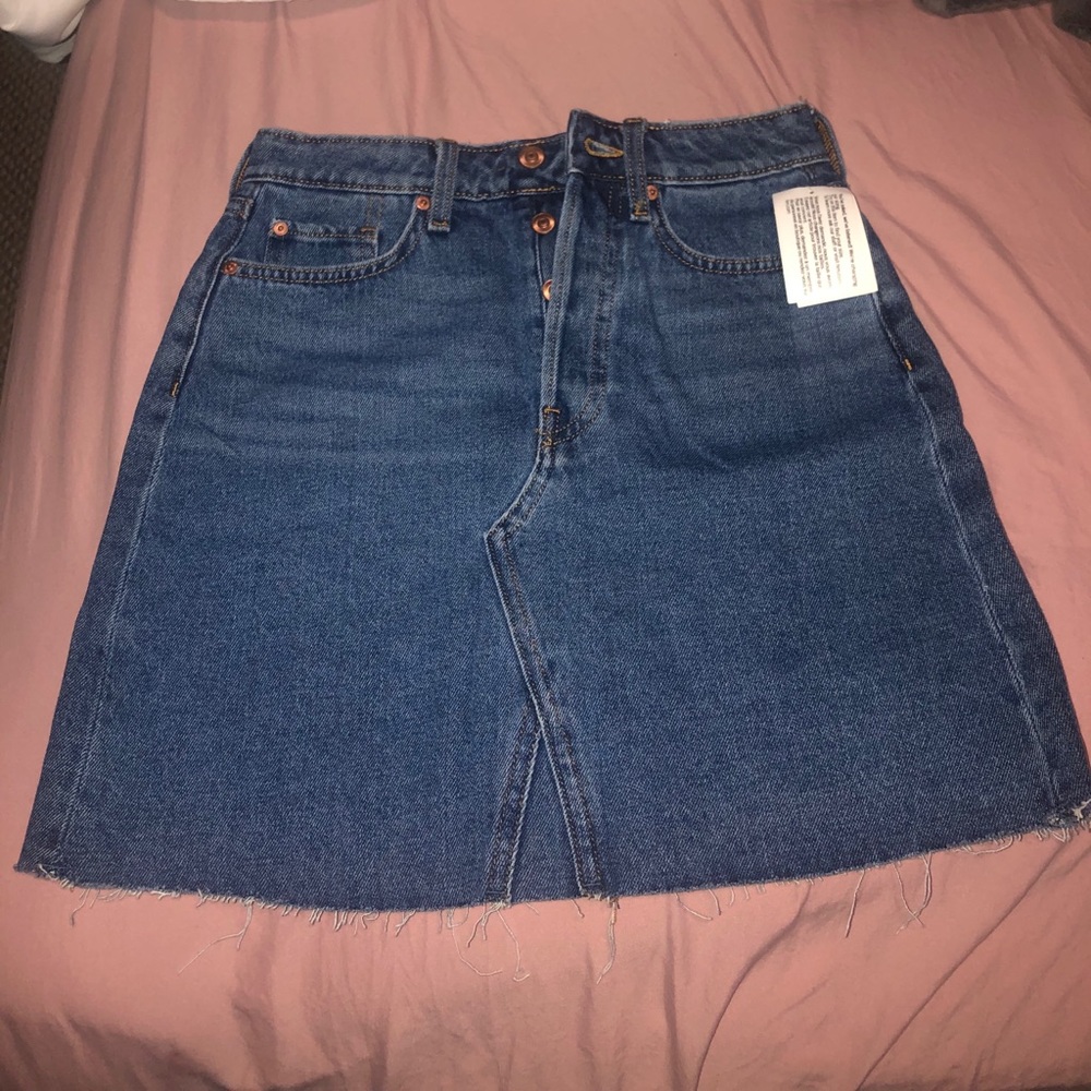 NWTS JEAN SKIRT